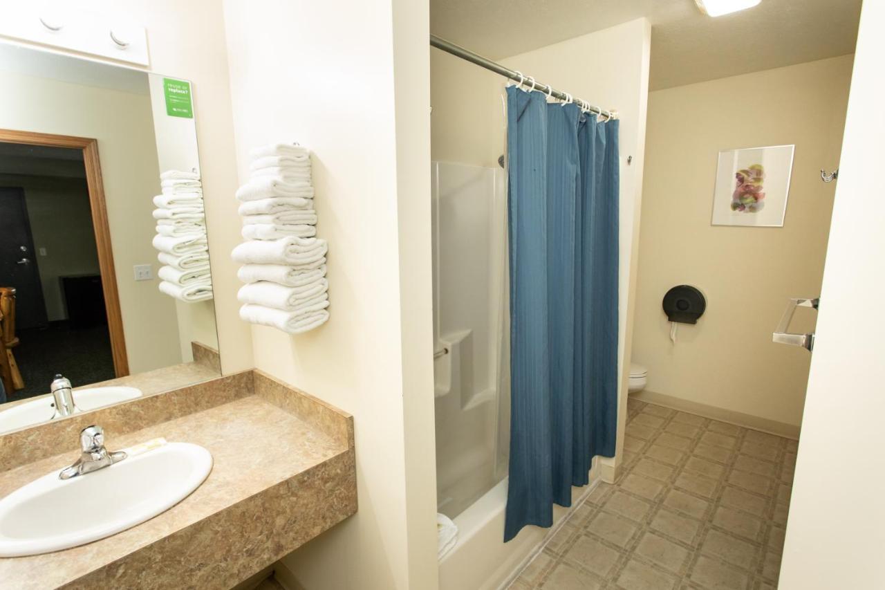 The Kingsley Suites Bagian luar foto