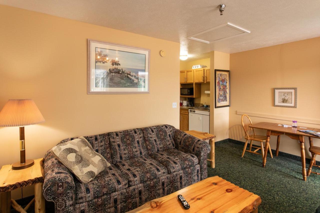 The Kingsley Suites Bagian luar foto